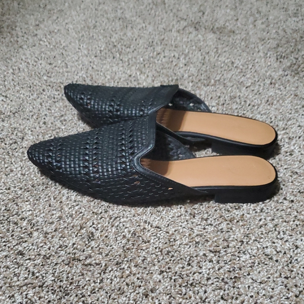 Universal Thread Black Pointed-Toe Mules - image 2